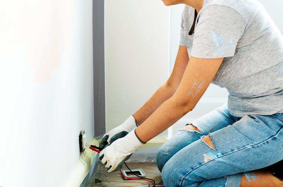 Top 6 Reasons You Need Residential Electrician Services for Your Home